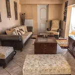 Stamoulis' House * Dhrákia
